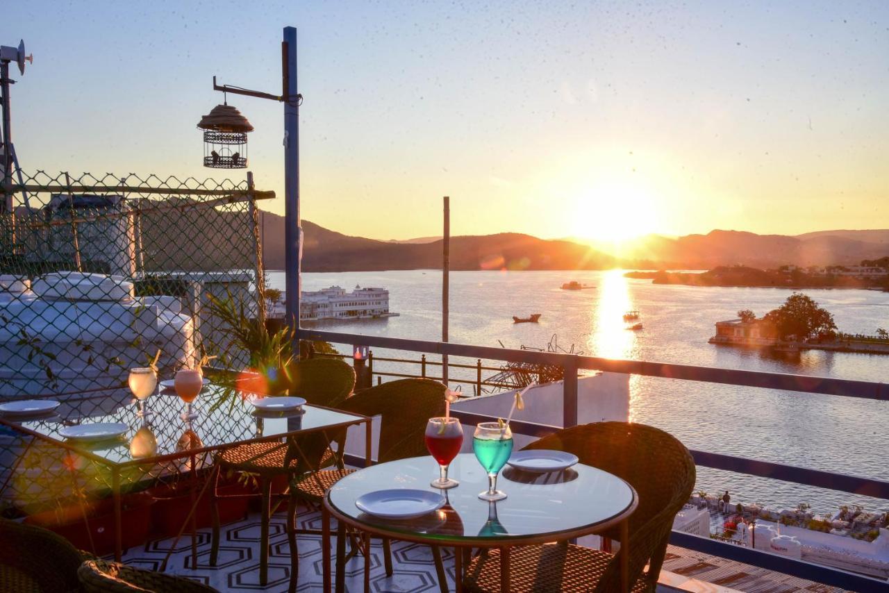Hotel Casa By The Lake Udaipur Buitenkant foto
